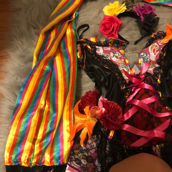 Día d los muertos costume - Picture 5 of 8